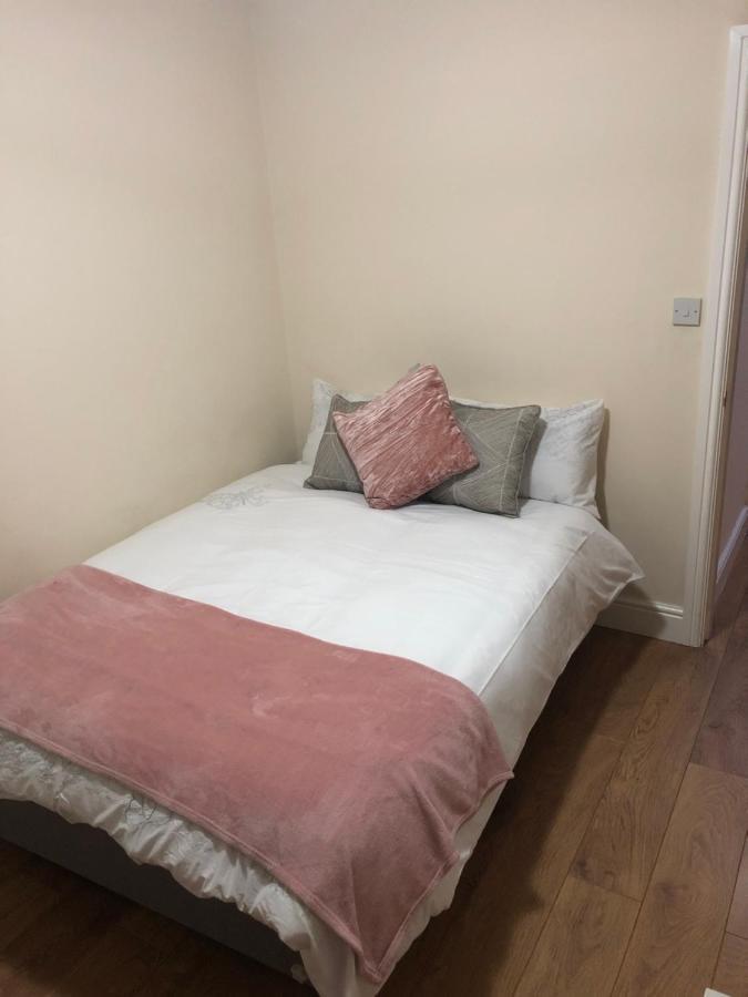 Big Room Rusholme With Tv And Private Bathroom-Parking&Wifi Manchester Luaran gambar