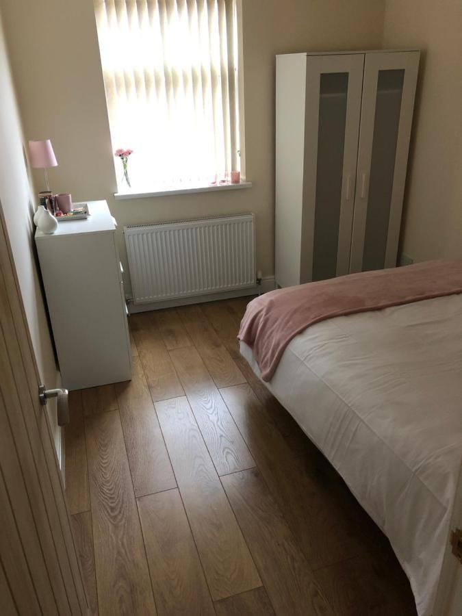 Big Room Rusholme With Tv And Private Bathroom-Parking&Wifi Manchester Luaran gambar