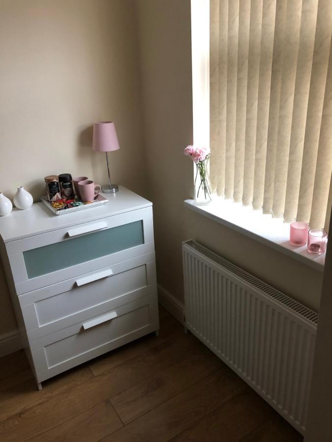 Big Room Rusholme With Tv And Private Bathroom-Parking&Wifi Manchester Luaran gambar