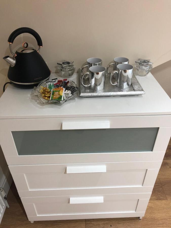 Big Room Rusholme With Tv And Private Bathroom-Parking&Wifi Manchester Luaran gambar