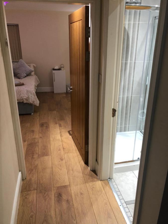 Big Room Rusholme With Tv And Private Bathroom-Parking&Wifi Manchester Luaran gambar