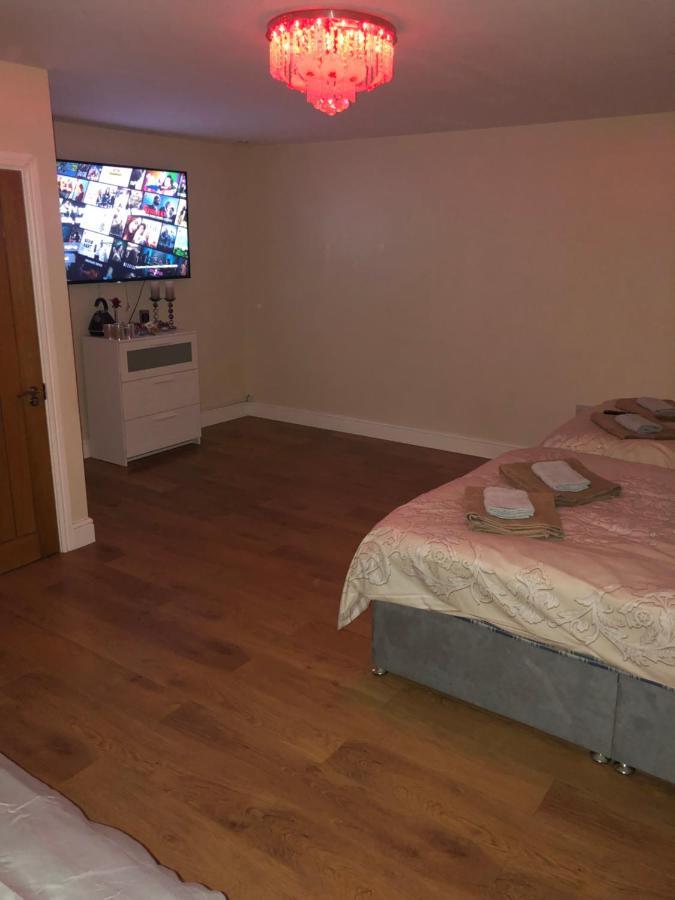 Big Room Rusholme With Tv And Private Bathroom-Parking&Wifi Manchester Luaran gambar