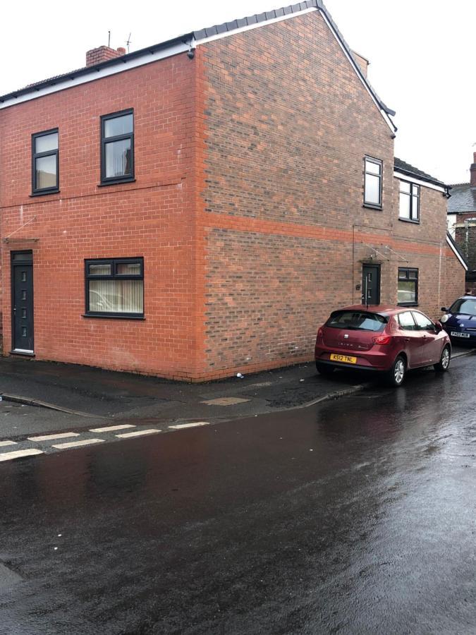 Big Room Rusholme With Tv And Private Bathroom-Parking&Wifi Manchester Luaran gambar