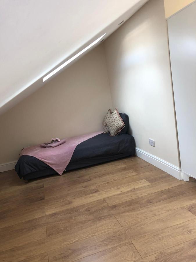 Big Room Rusholme With Tv And Private Bathroom-Parking&Wifi Manchester Luaran gambar