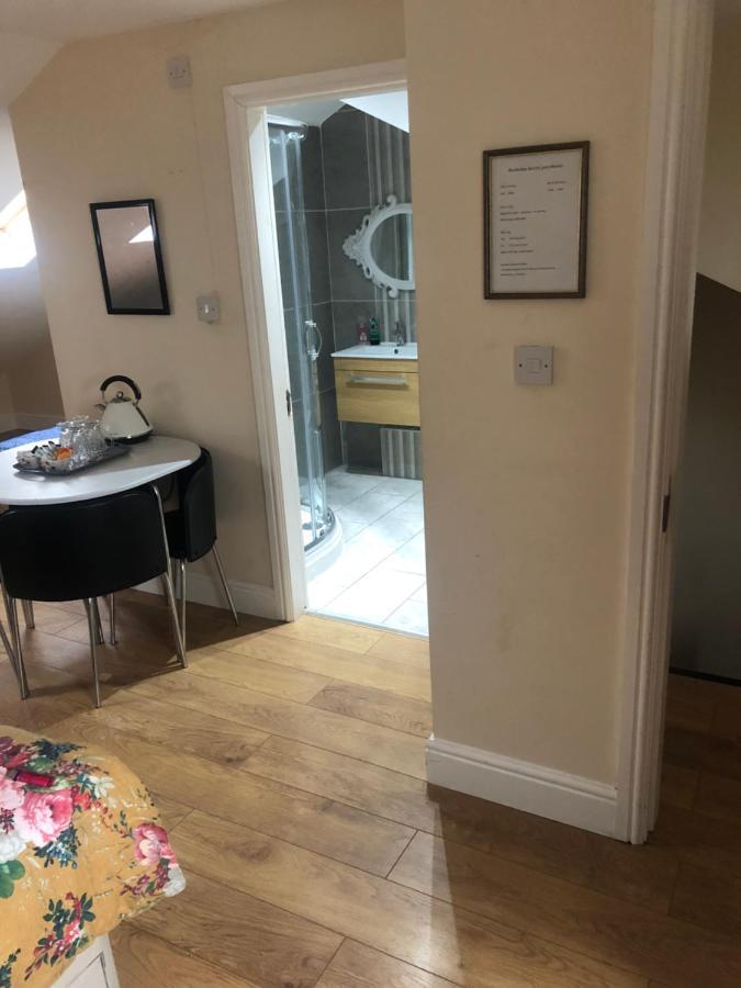 Big Room Rusholme With Tv And Private Bathroom-Parking&Wifi Manchester Luaran gambar