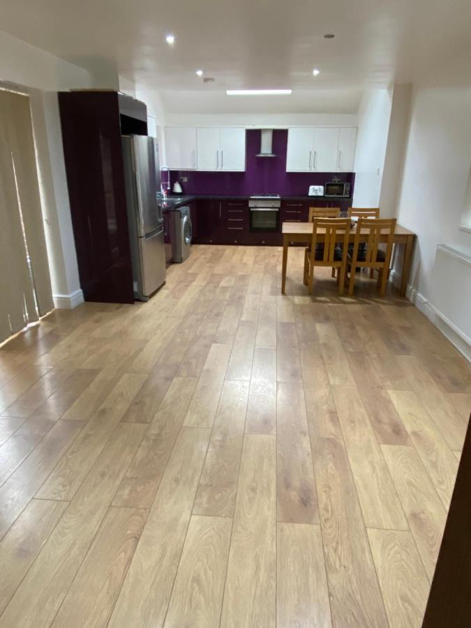 Big Room Rusholme With Tv And Private Bathroom-Parking&Wifi Manchester Luaran gambar