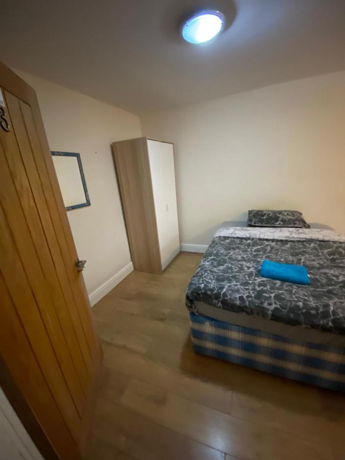 Big Room Rusholme With Tv And Private Bathroom-Parking&Wifi Manchester Luaran gambar